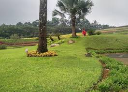 Berbagai tempat wisata di bogor sungguh menarik minat banyak kunjungan wisatawan dari berbagai daerah di indonesia. 9 Tempat Wisata Murah Keluarga Dan Anak Di Bogor