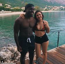 Agriculture, elections, news, politics / govt, transportation. Eastenders Star Jasmine Armfield Splits From Her Youtuber Boyfriend Romell Henry Aktuelle Boulevard Nachrichten Und Fotogalerien Zu Stars Sternchen