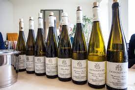 Ten best german riesling from 2018 vivino wine style awards considered the apotheosis of riesling, the top german rieslings are wines of utter purity, vivid flavor, and supreme elegance. How To Choose A Bottle Of German Riesling How Sweet German Wine Lover