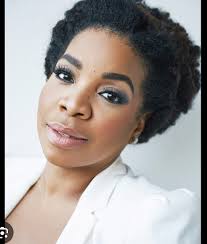 Sunday best at its best. 👉🏾 I miss luncheons and high teas!