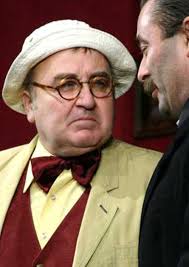 Mi van a szoknya alatt?