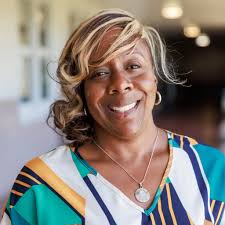 Welcome Campus Security Manager 🖤 💛 We are excited to welcome Ms. Yolanda  Harris to O'Dowd as our Campus Security Manager. Originally from Oakland,  Ms. Harris has 27 years of experience in