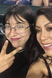 Alyssa Larez's Instagram, Twitter & Facebook