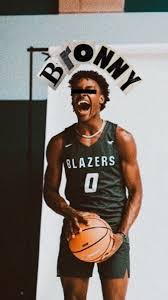 Will take the basketball court at st. Bronny James Jr Wallpaper Bronny James Jr Bronny James Lebron James Jr