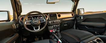 The new 2020 jeep gladiator's interior combines authentic styling, versatility, comfort and intuitive feature use. Jeep Gladiator Sand Runner First Desert Rated Midsize Truck