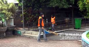 See more of loker cianjur on facebook. Tak Pakai Masker 12 Orang Kena Sanksi Sosial Menyapu Taman Kreatif Joglo Cianjur