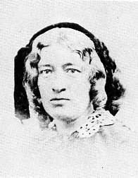 Fanny Giles's Instagram, Twitter & Facebook