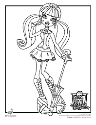 Coloring Pages Of The New Monster High Characters Frankie Stein Draculaura Clawd Monster Coloring Pages Monster High Characters Monster High Birthday Party