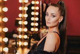 Ксения мишина в инстаграм объявила о расставании со своим возлюбленным. Kseniya Mishina Ob Izbieniyah Muzhem On Skinul Menya S Lestnicy I Navsegda Ushel Iz Semi