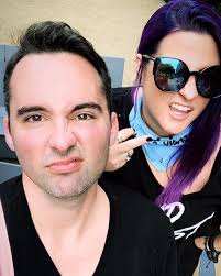 My friend Patrick Quinn is one of only 18 male, labor and delivery nurses  in the US. And damn if he doesn't know our bodies AND our angles! He took  this pic