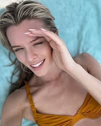 Take a moment to slow down and appreciate the good things in life…for me  it's the little things 🩵🇮🇹🍹👩🏼‍❤️‍👩🏼