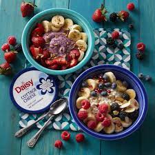 Smoothie Breakfast Bowl Recipe With Cottage Cheese Daisy Brand Video Recipe Video Autoimmune Diet Recipes Food Breakfast Smoothie Bowl