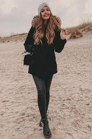 27 Cute Winter Coat Outfits For Inspiration This Season Cute Winter Coats Winter Vacation Outfits Winter Coat Outfits