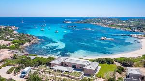 Maison de star bonnes idées moderne rangements l'intérieur des maisons de célébrités maisons de people décoration de maison en bord de mer stockage d'office rangement cuisine. Ile De Cavallo Villa De Luxe A Vendre