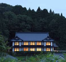 南 間 ホテル