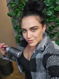 I am not a hairdresser, nvr did a course i jus watch and learn