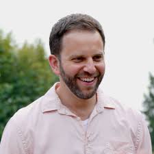 Richard Martz's Instagram, Twitter & Facebook