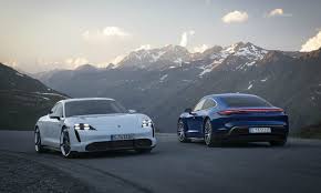 For world electric vehicle day, we're winding the clock back to where it all began for the tesla brand with another look at the crucial roadster. Porsche R D Boss On Why Tesla Is Not A Direct Rival
