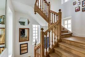 Check spelling or type a new query. Comment Nettoyer Un Escalier En Bois Et L Entretenir Au Quotidien