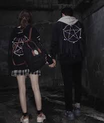 Pin By Kimberly Wolf On Kartinki In 2020 Grunge Couple Couple Aesthetic Grunge Photography