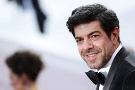 Tommaso buscetta, a made man, flees to hide out in braz. Cannes 2019 Favino Bellocchio E Il Cast De Il Traditore Sul Red Carpet Rolling Stone Italia