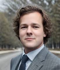 Maxwell Cain's Instagram, Twitter & Facebook