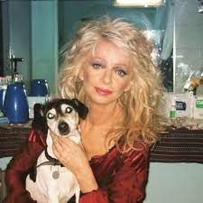 Discover more posts about enrica bonaccorti. In Camerino Col Mio Golfino Enrica Bonaccorti Official Facebook