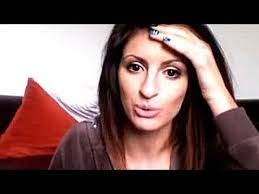 Et l'ombré hair en est un bon exemple. Vlog Resultat Ombre Hair Cheveux Fonce Carre Plongeant Diy Youtube