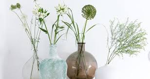 Für langstielige trockenblumen, ziergras oder als alleinstehende dekoration eignen sich besonders große bodenvasen. Trend Ballonvasen 3 Dekoideen Schon Bei Dir By Depot