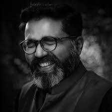 Monal Mehta's Instagram, Twitter & Facebook