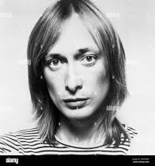 Gilder hi-res stock photography and images