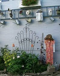 Diy futterglocke und 18 möbel deko ideen mit pvc rohren zum machen aus baumstamm 15 schnelle fotogalerie leben meisenknödel selber machen: Ausgefallene Gartendeko Selber Machen 60 Upcycling Gartenideen