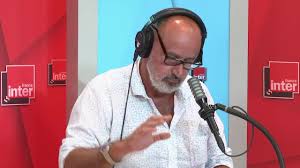 Cliquez sur l'image pour lancer la vidéo. Lannion Un Humoriste De France Inter Reprend L Histoire Du Coiffeur Pyromane Le Tregor