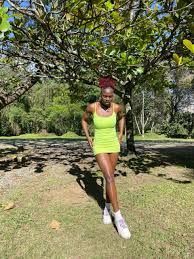 LAURA MADAKI - Fleshbot