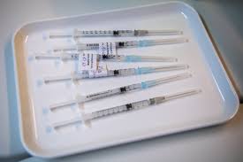 Weil zu wenig biontech in der spritze war, müssen 256 personen jetzt noch einmal geimpft werden. Corona Impfung Inakzeptable Ungleichbehandlung Kantonsspital St Gallen Weist Diabetiker Ab Impft Aber Gesunde Begleitperson Angehorige Sind Emport