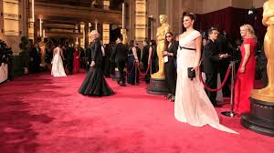 Februar 2020, 10:09 uhr auf dem roten teppich bei den oscars: 3 700 Quadratmeter Teppich Funf Fakten Zur Oscar Verleihung Promiflash De