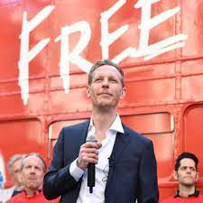 The actor had previously referred to the oddness in the casting of a sikh soldier in sir. Laurence Fox On Twitter It S Your London Your Freedom Reclaim It Vote For Freedom On Thursday