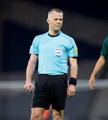 Björn kuipers is a dutch football referee. Barcelona Vs Juventus Referee Bjorn Kuipers Missed Luis Suarez S First Bite And Has History With Massimiliano Allegri