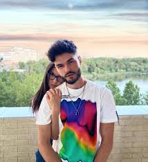 Atunci cînd au apărut speculațiile că noi eram împreună, nu eram. Cleopatra Stratan Este InsÄƒrcinatÄƒ Imaginea ControversatÄƒ PostatÄƒ De Edward Sanda A Starnit Un Val De Comentarii AveÈ›i Ceva SÄƒ Ne SpuneÈ›i
