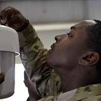 Сиссе. Энтони Питерс, совместный оператор узловых сетей,