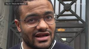 Brian geniesst Freiheit mit Spaghetti und Barberbesuch