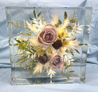 Preserved Keepsakes - resin flower preservation, pressed flowers and shadow boxes, London Ontario Canada