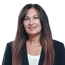 Melissa Holt's Instagram, Twitter & Facebook