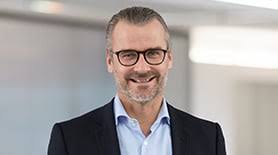 Management change at Syntegon Group: Michael Grosse to hand over CEO role  to Torsten Türling