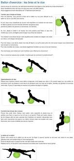 Club Piscine Des Tas D Activites Sportives Ballon D Exercice Les Bras Et Le Dos Exercise Ball Arms And Back Gym Ball Ball Exercises Gym And Tonic