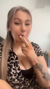 Lydia Petkowsky - Exclusive Content