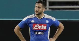 Ο διεθνής έλληνας κεντρικός αμυντικός της νάπολι βοήθησε Minto O Manwlas Einai Mia Katastrofh