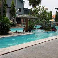 Bahkan kemarin tercatat satu kasus kematian pertama di gelombang tiga ini. Bukit Awan Water Park Piscina En Gresik