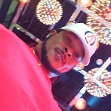 Celebrating Antigua and Barbuda's 40th Independence 🇦🇬🎊  #NationalDressDay Drop a 🇦🇬 to show your patriotism.