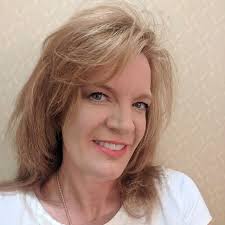 BREAKING: Kevin Costner's refusal to share the stage with Whoopi Goldberg  at the Oscars has caused a lot of controversy. Kevin Costner shared his  thoughts right after that, making everyone…see more Read